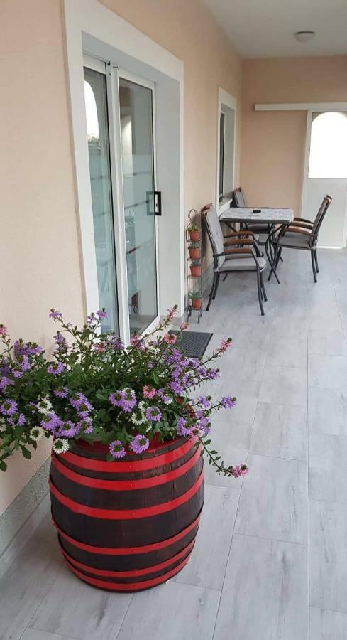 Apartman Paulina Kaštela Esterno foto